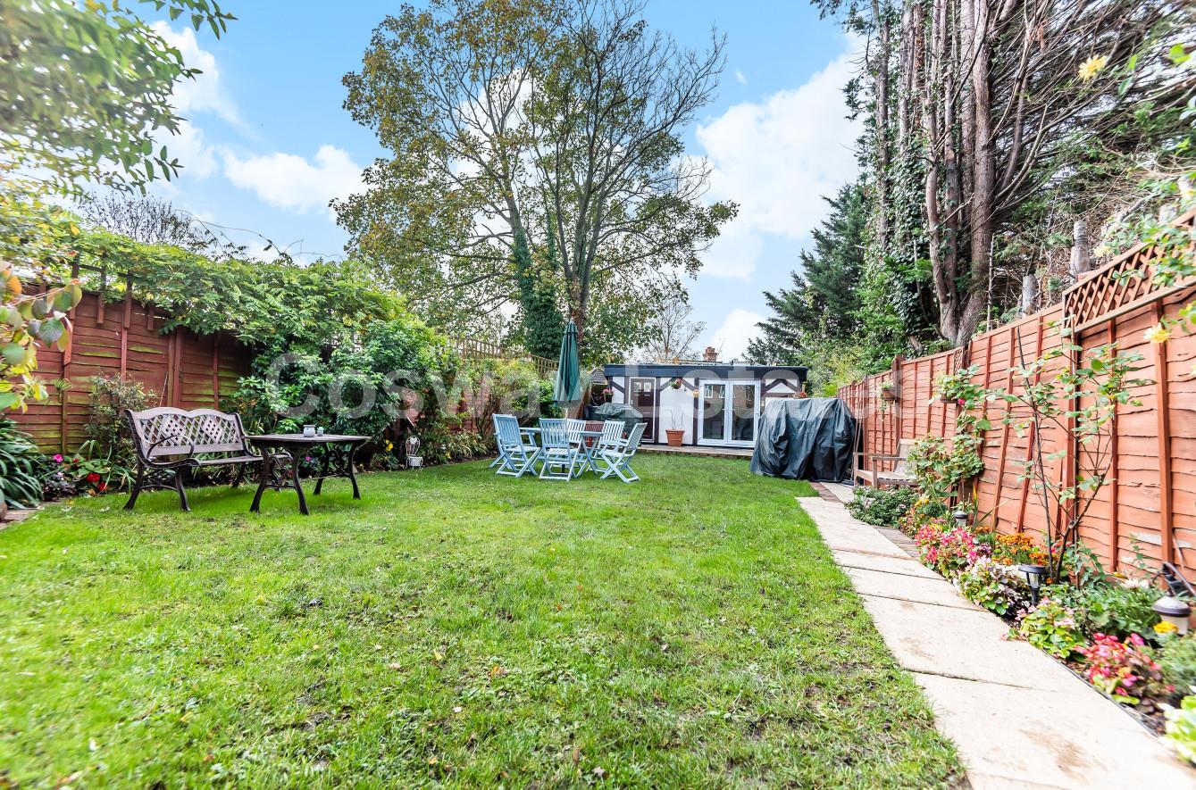 13 Hale Grove Gardens, Mill Hill
